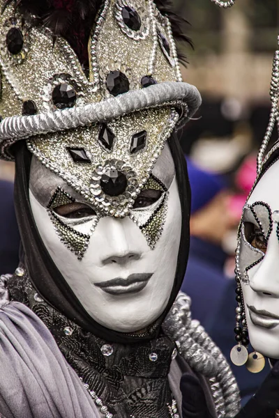 Venice Italy February 2013 Unidentified Man Venetian Carnival Mask Venice — Stock Photo, Image