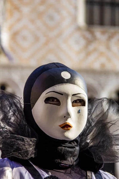 Venice Italy February Bruary 2013 Unidentified Person Venetian Carnival Mask — 图库照片