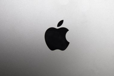 MacBook bilgisayarından ayrıntılar. MacBook, Apple Inc. tarafından üretilen bir dizüstü bilgisayar markasıdır..