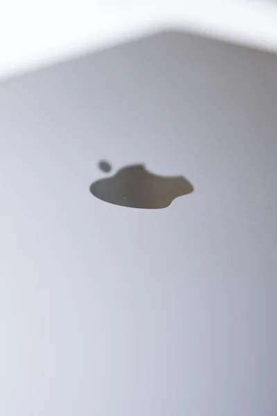 Macbook Pro Bilgisayarından Ayrıntılar Macbook Apple Inc Tarafından Üretilen Bir — Stok fotoğraf