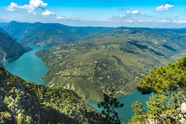 Widok Jezioro Perucac Rzekę Drinę Góry Tara Serbii — Zdjęcie stockowe