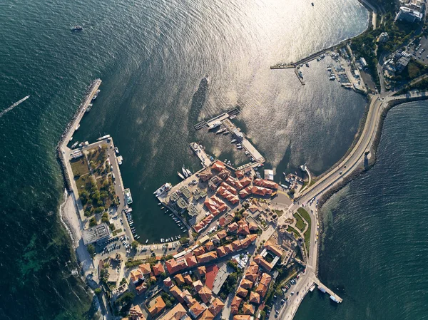Algemene luchtfoto van Nessebar, oude stad aan de Zwarte Zee kust van Bulgarije — Stockfoto