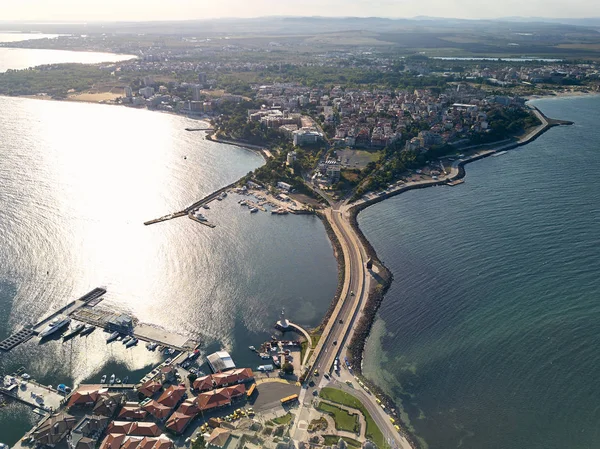 De allmänna Flygfoto över Nessebar, forntida stad på Svarta havets kust i Bulgarien — Stockfoto