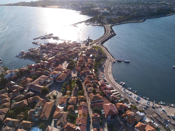 Algemene luchtfoto van Nessebar, oude stad aan de Zwarte Zee kust van Bulgarije — Stockfoto