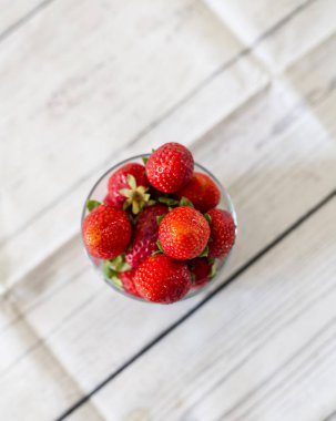 çilek cam yakın çekim 