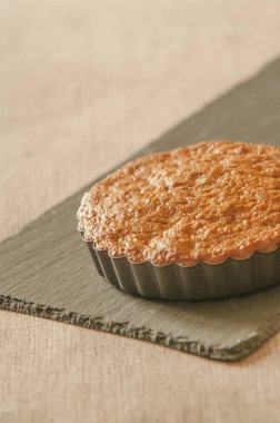 mutfakta masada lezzetli pişmiş kek