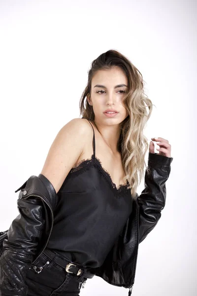 Chica Belleza Negro Chaqueta Cuero Estudio Disparar — Foto de Stock