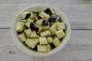 Küpleri patlıcan kupa ahşap tablo