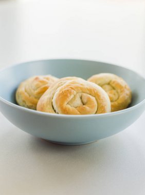 Geleneksel Bulgar yemekleri banitsa peynir ile doldurulmuş