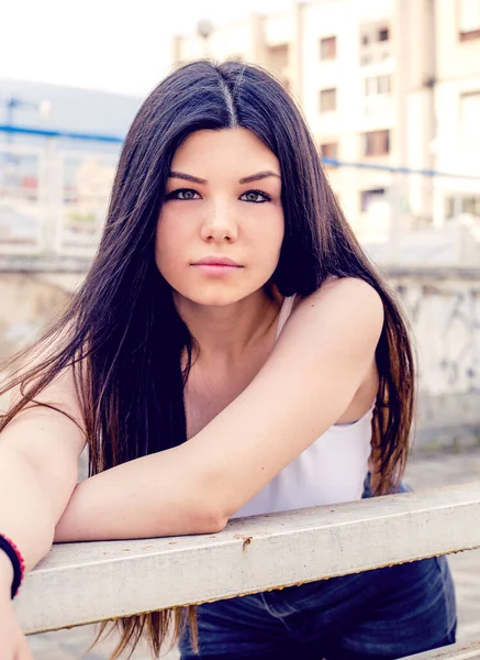 Retrato Rua Mulher Elegante Perto — Fotografia de Stock