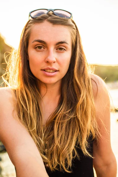 Retrato Cerca Encantadora Mujer Rubia Señora Bastante Feliz Disfrutando Del —  Fotos de Stock