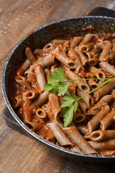 Primo Piano Una Padella Con Penne Grano Saraceno Rigate Alla — Foto Stock