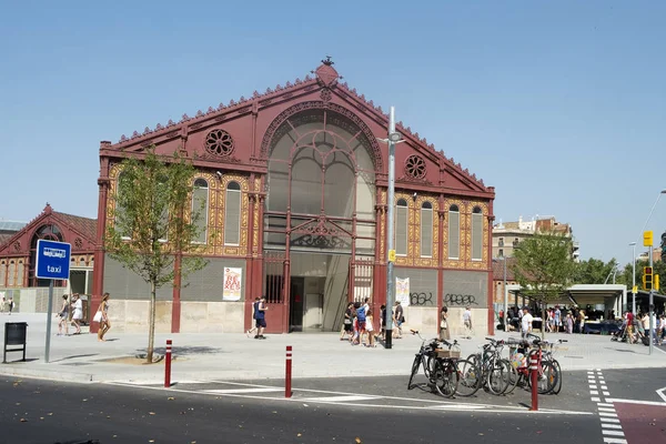 Mercat de Sant Antoni marknaden i Barcelona, Spanien — Stockfoto