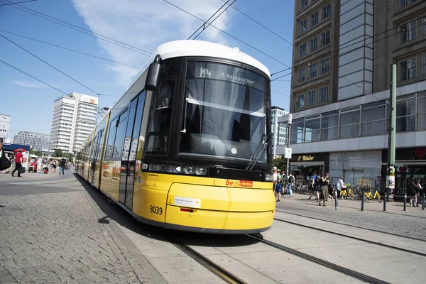 Berlin Germany May 2018 Tramcar Passing Alexanderplatz Square Popular Busy — Stock Photo, Image