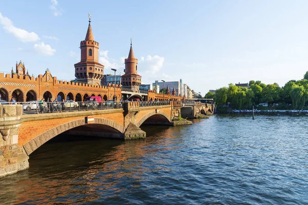 Berlin Germany May 2018 View Famous Oberbaum Bridge Spree River — Stock Photo, Image