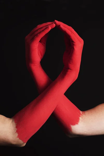 Close Van Armen Van Twee Mannen Geschilderd Rood Vormen Een — Stockfoto