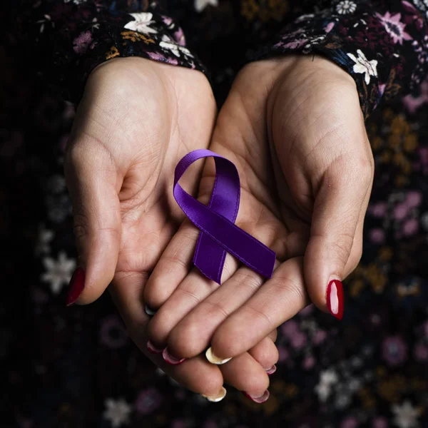 Closeup Young Caucasian Woman Purple Ribbon Awareness Unacceptability Violence Women — Stock Photo, Image