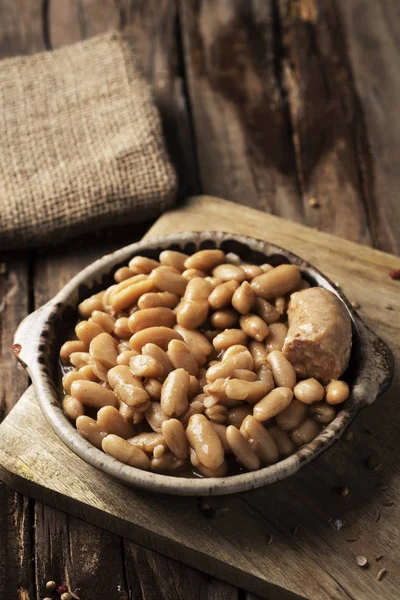 Cassoulet de castelnaudary, ein französischer Bohneneintopf — Stockfoto