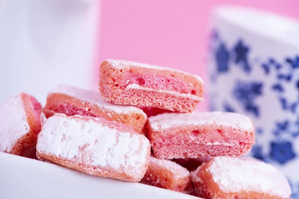 Koekjes rozen, Frans roze ladyfingers — Stockfoto