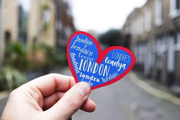 Coração em uma rua velha de Londres, Reino Unido — Fotografia de Stock