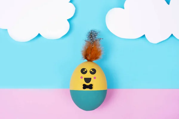 Cute handmade easter egg — Stock Photo, Image