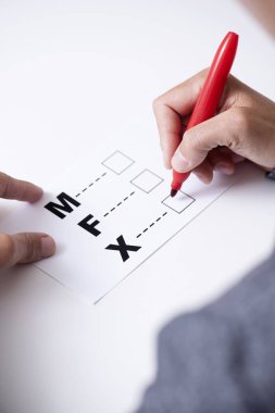 X üçüncü cinsiyet Kategori için
