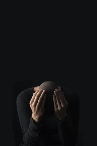 Desperate man with his hands in his head — Stock Photo, Image