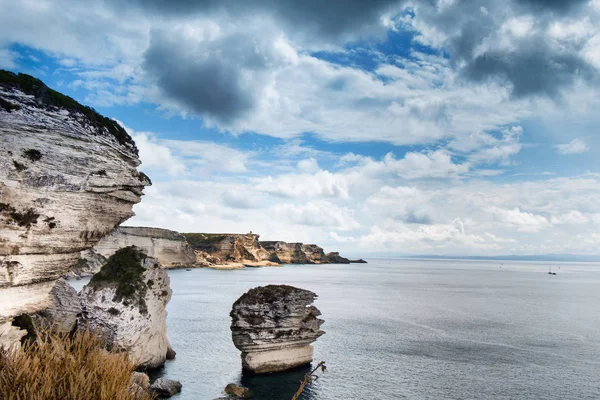 Klify w Bonifacio, na Korsyce, we Francji — Zdjęcie stockowe