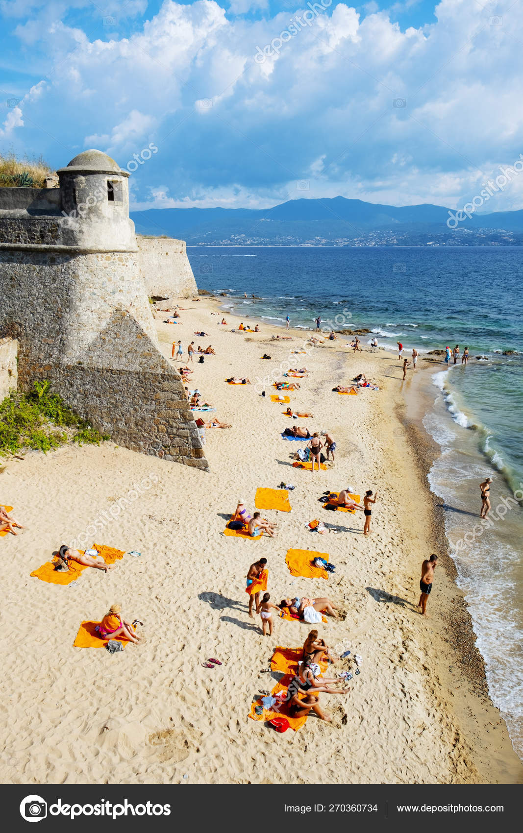 Personnes Sur La Plage à Ajaccio Corse France Photo