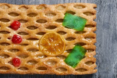 coca de Sant Joan, Katalonya tatlı düz pasta