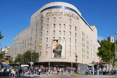 El Corte Ingles Içinde Placa de Catalunya Barselona