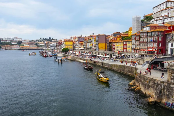 Douro River och Ribeira District, Porto, Portugal — Stockfoto