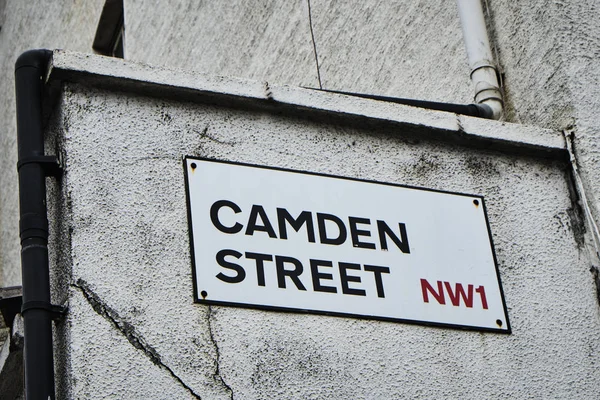 Londra'da Camden Street adı ile imzalamak — Stok fotoğraf