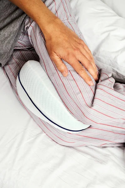 Closeup Caucasian Man Wearing Striped Pajama Pants Using Anatomical Cushion — Stock Photo, Image