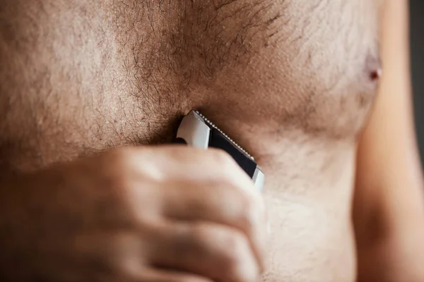 Closeup Young Caucasian Man Bathroom Trimming Hair His Chest Electric — Stock Photo, Image