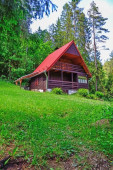 Chalupa v lese Slovenského ráje