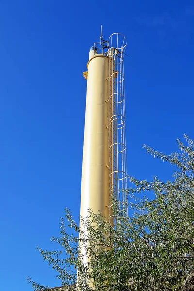 Schornstein Und Lüftung Aus Industriegebäuden — Stockfoto