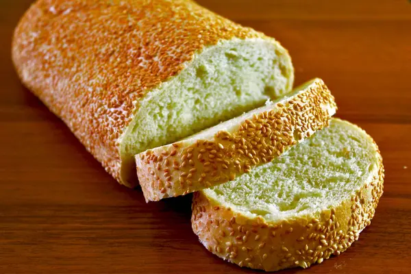 Fotoğraf bir bahar günü ormanda çekilmiştir