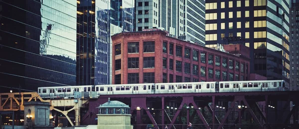 Panoramautsikt Över Förhöjd Järnväg Tåg Chicago Usa — Stockfoto