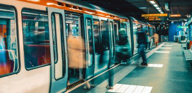 Lyon, Fransa: 12 Mayıs 2019 - Lyon, Fransa Metro Tren İstasyonu
