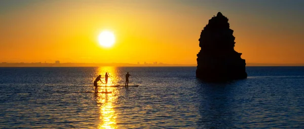 Güneş Doğarken Camilo Sahilinden Görüntü Algarve Portekiz — Stok fotoğraf