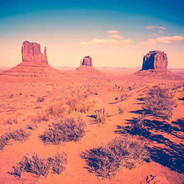 Berömd Monument Valley Med Särskild Fotografisk Bearbetning Usa — Stockfoto