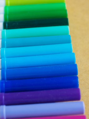 Arka plan - mor, mavi, masmavi, yeşil tonlar yararlı çok çeşitli renkler