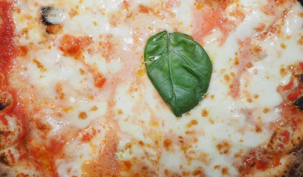Margherita Aka Margarita Pizza Tradycyjne Dania Kuchni Włoskiej — Zdjęcie stockowe
