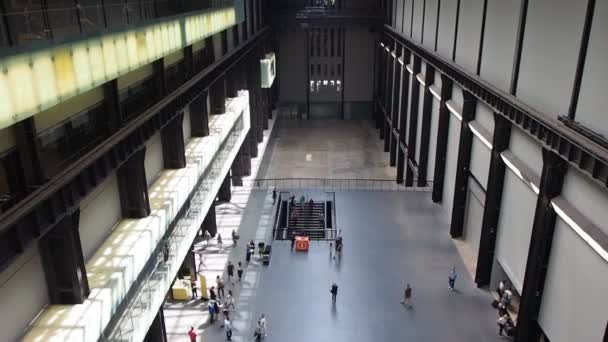 Tate Modern в Лондоне — стоковое видео