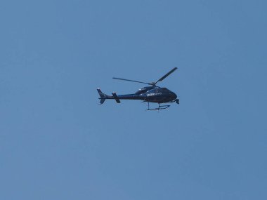Haziran 2018 yaklaşık - Londra, İngiltere: Londra şehir merkezine film canlı etkinliğine gezinip Bbc haber helikopter