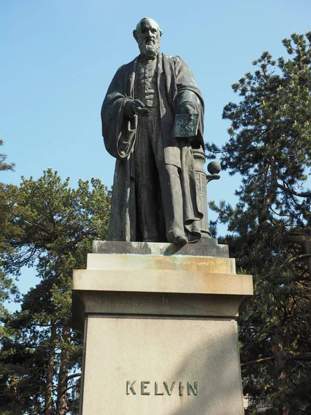 Belfast Circa Giugno 2018 Statua Lord Kelvin Nei Giardini Botanici — Foto Stock