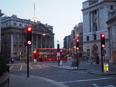 Haziran 2018 yaklaşık - Londra, İngiltere: Londra alacakaranlıkta görünümünü