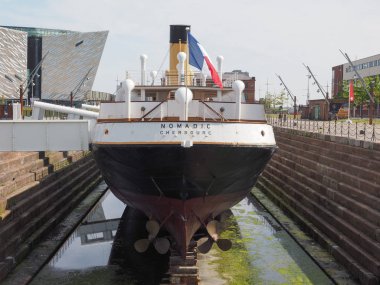 Belfast, İngiltere - Haziran 2018 yaklaşık: Ss göçebe ihale gemi White Star Line Titanic Quarter