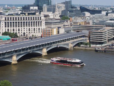 Londra, İngiltere thames Nehri panoramik manzaralı